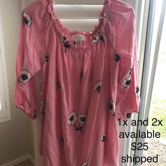 Blouse - Picture 2 of 2